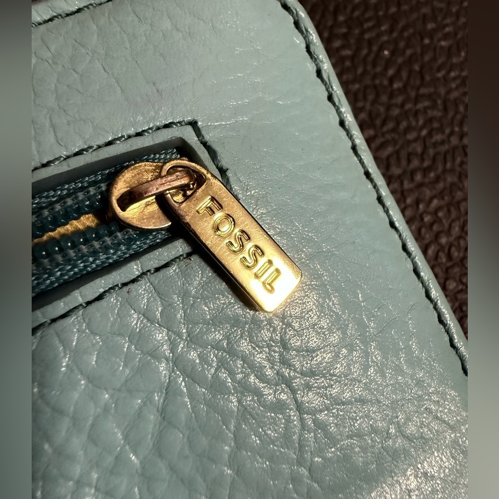 Fossil Teal Leather Wallet with Gold Details - Picture 3 of 5